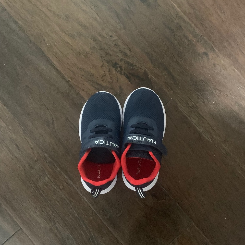 Nautica toddler boy shoes size 10
